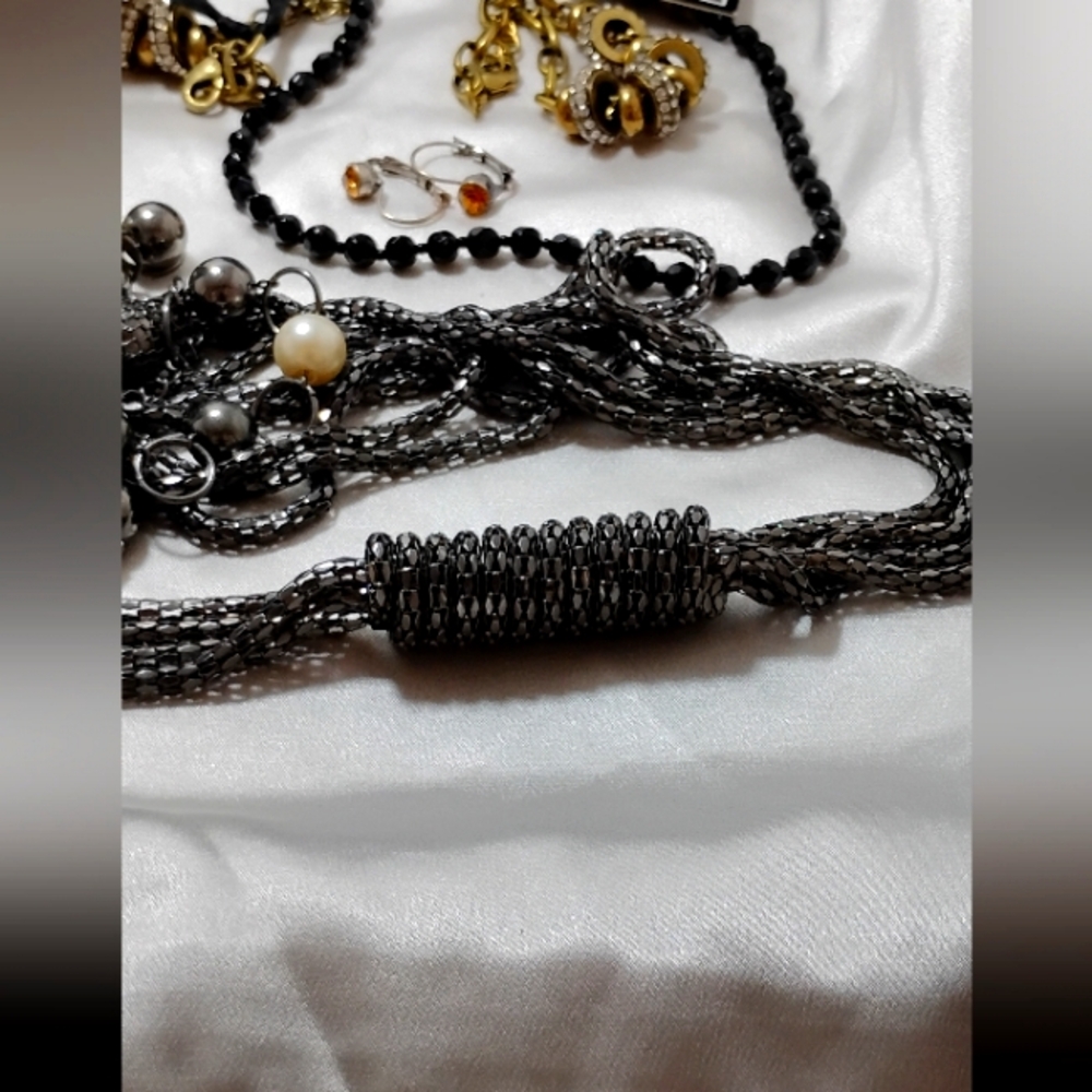 VINTAGE GUNPOWDER BRAIDED BOLO STYLE NECKLACE